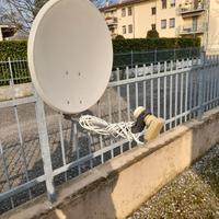 parabola satellitare completa di illuminatore