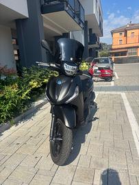 Piaggio Beverly 300 HPE 2023
