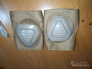 gomitiere e ginocchiere 