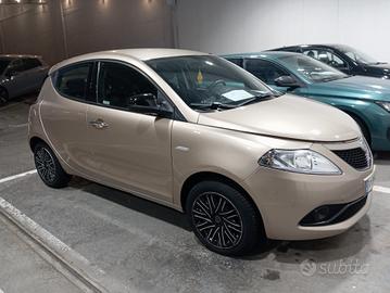 Lancia Ypsilon 1.2 69 CV 5 porte Gold