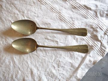 Set di due cucchiai brocante vintage