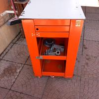 carrello porta attrezzi 