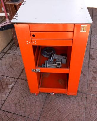 carrello porta attrezzi 