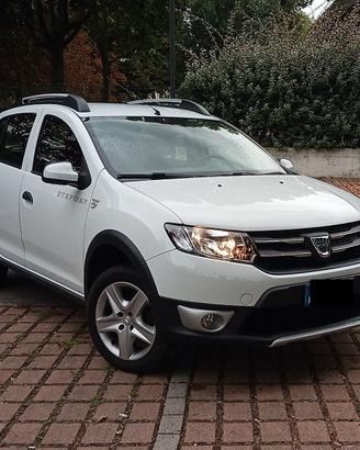 Dacia Sandero StepWay 2016 euro 6 GPL - bianco
