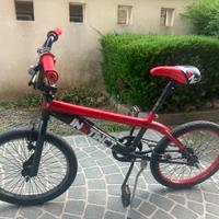 Bici da freestyle da bambino modello “Instinct”