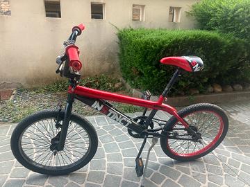 Bici da freestyle da bambino modello “Instinct”