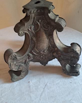 base di candelabro argentato