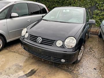 Ricambi usati per Volkswagen Polo 1.2 12V '02 AZQ