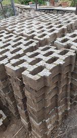 autobloccanti in cemento x parcheggio auto