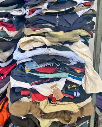 BOX 3 KG ABBIGLIAMENTO VESTITI USATI FIRMATI UOMO 