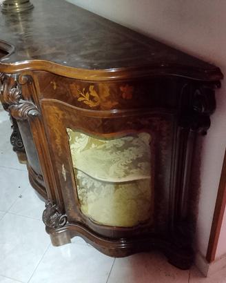 credenza con vetrina bombata stile Umbertino neo