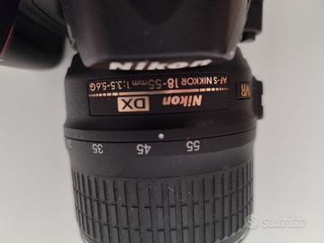 NIKON D3000 +OBIETTIVO 18-55