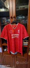 maglia celebrativa Liverpool 