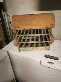 gabbia per uccelli in legno
