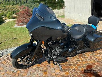 Harley Davidson street glide