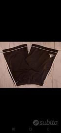 pantaloni adidas