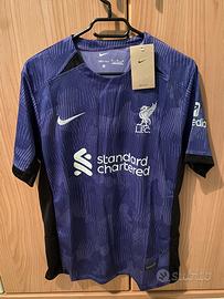 Terza maglia Liverpool 23/24