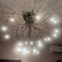 Plafoniera con 35 bracci e faretti