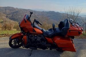 Harley-Davidson Street Glide Special