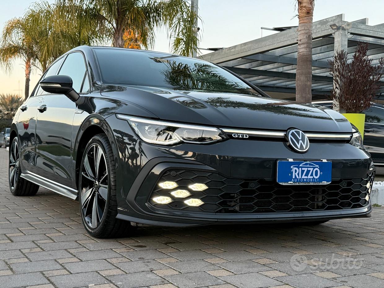 VOLKSWAGEN Golf 8ª serie