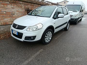 Suzuki SX4  plus neopatentati 
