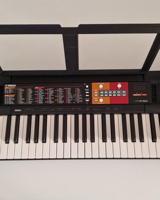 Pianoforte - Yamaha Digital Keyboard PSRF5
