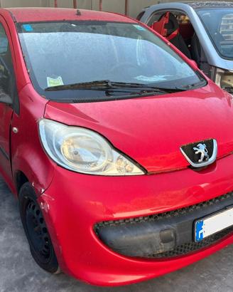 PEUGEOT 107 per ricambi usati