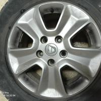 cerchio in lega Dacia Duster 