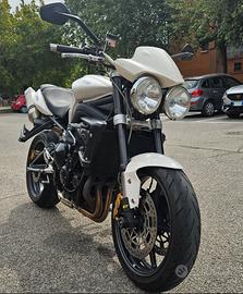 Triumph Street Triple 675