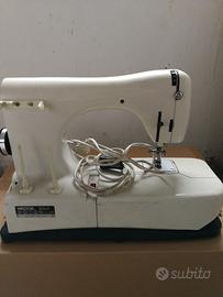Necchi macchina da cucire