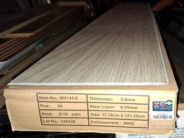Pavimento SPC/LVT Vinilico ad incastro