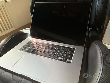 2019 Apple MacBook Pro con 2.4GHz Intel Core i9