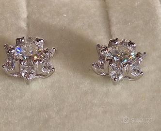orecchini placcati in oro kt.18 con Moissanite