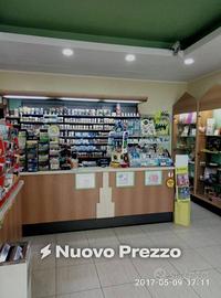 Attività / Licenza di 100 m² con 2 locali a Pescar