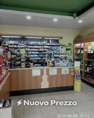 Attività / Licenza di 100 m² con 2 locali a Pescar