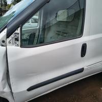 Porta anteriore sinistra Doblò