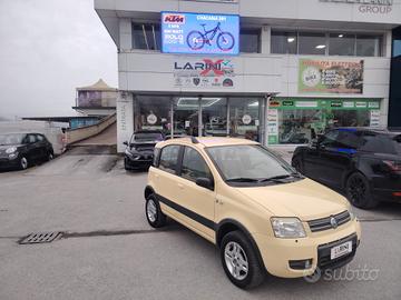 Fiat Panda 1.2 4x4 Climbing - NEOPATENTATI