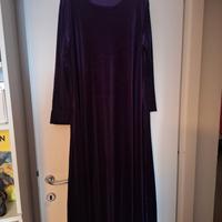 Abito viola in vellutino