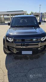 Land Rover Defender 110 X Dynamic 3.0 Full Black