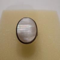 anello in madreperla 