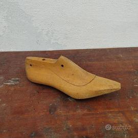 forme da scarpa antiche in legno