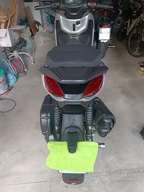 Motorino scooter BEVERLY 400 S