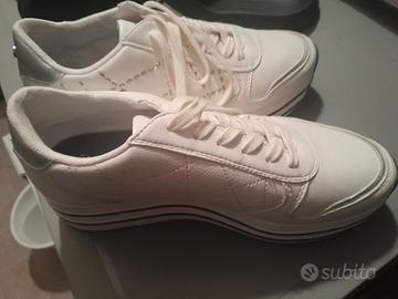 Sneakers donna Bata