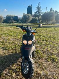 Peogeot Squad scooter