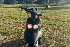 Peogeot Squad scooter