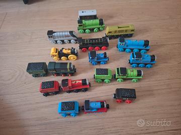 Collezione trenino Thomas 18 pezzi 