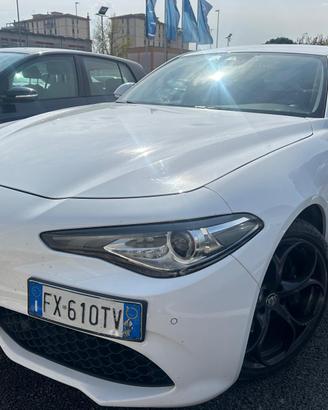 Giulia 2.2 TD 180 CV AT8 Sport Edition
