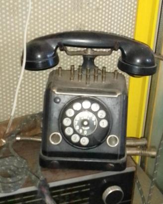 Telefono antico anni 30 ferro smaltato e bachelite