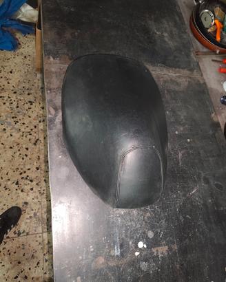 sella e serbatoio yamaha aerox
