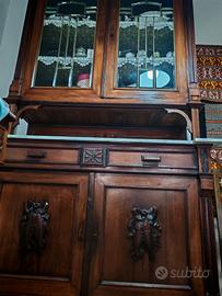 Credenza primi 900 in buone condizioni 